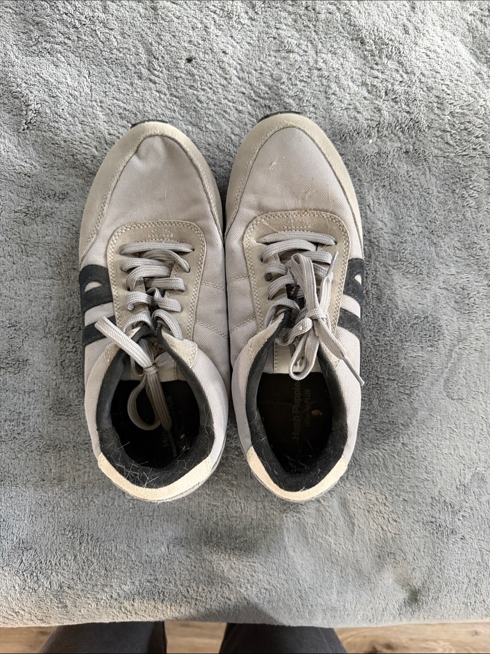 Hush Puppies Men's Light Gray and Black Lace-Up Sneakers